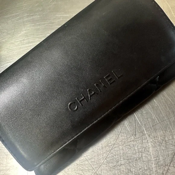 COPY - Authentic Chanel sunglasses - Picture 5 of 11